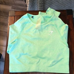 Gym shark cropped long sleeve